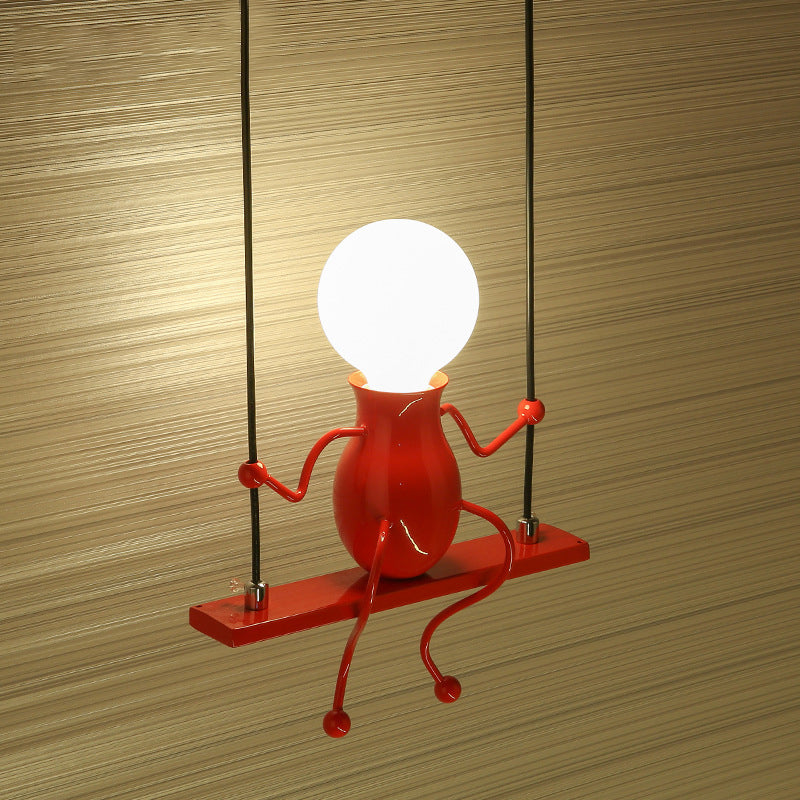 SwingMuse Wandleuchte mit schaukelnder Figur – Ansicht 10 von 13