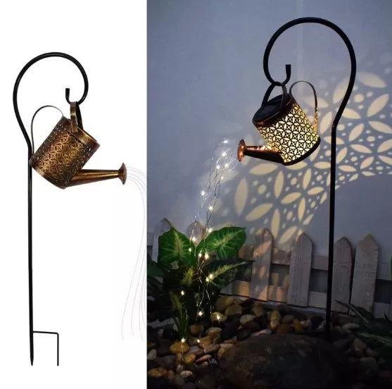 LuminKanne Solar-Gießkanne mit Sternenschimmer – Gartengerät aus Metall – Ansicht 9 von 10