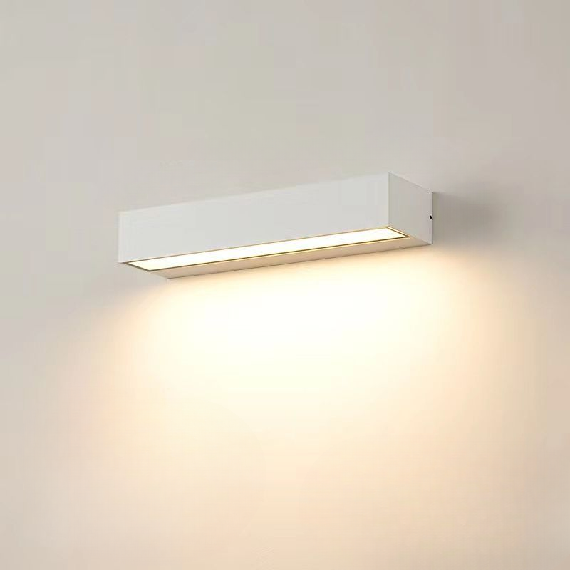 LinoLume Schlanke LED-Wandleuchte für Bad & Wohnraum – Ansicht 4 von 11