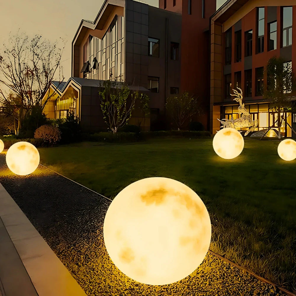 LunaGlow Mond-Gartenleuchte mit Fernbedienung und 16 Farben – Ansicht 15 von 16
