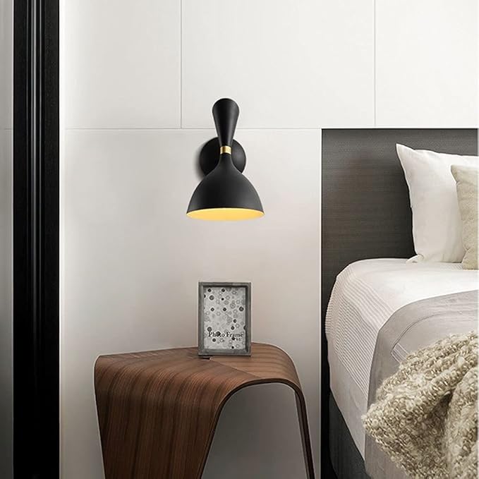 ForgeGlow LED-Wandleuchte im Industrial-Design – Ansicht 2 von 7