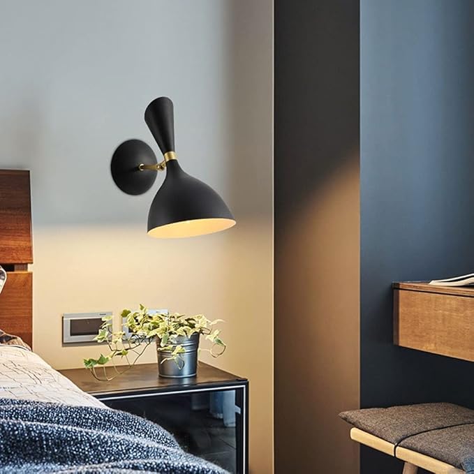 ForgeGlow LED-Wandleuchte im Industrial-Design