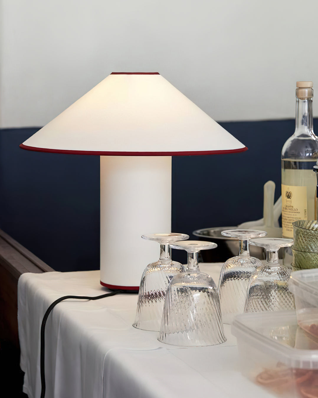 Amara Tischlampe Eleganter Stoffschirm in Beige – Tischleuchte aus Metall – Ansicht 14 von 40