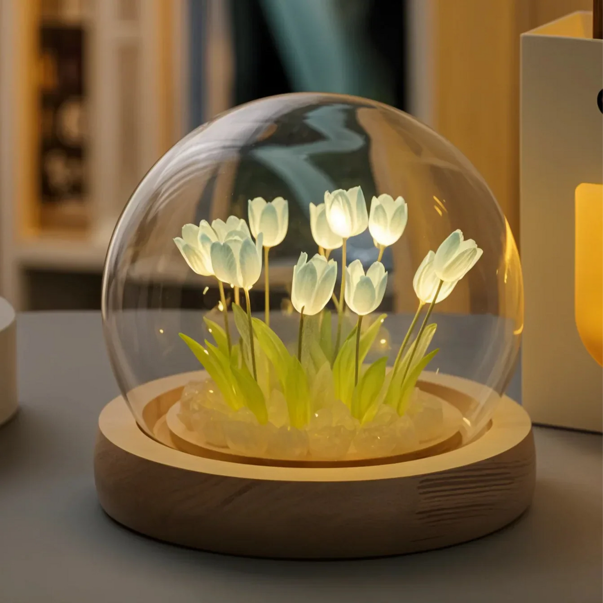 FloraDome LED-Kuppellampe mit Tulpen-Design – Dekoleuchte – Ansicht 3 von 8