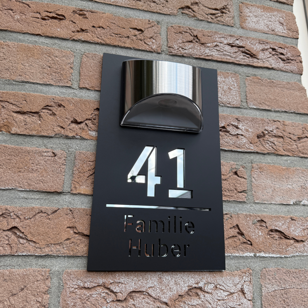 Numia Hausnummernschild