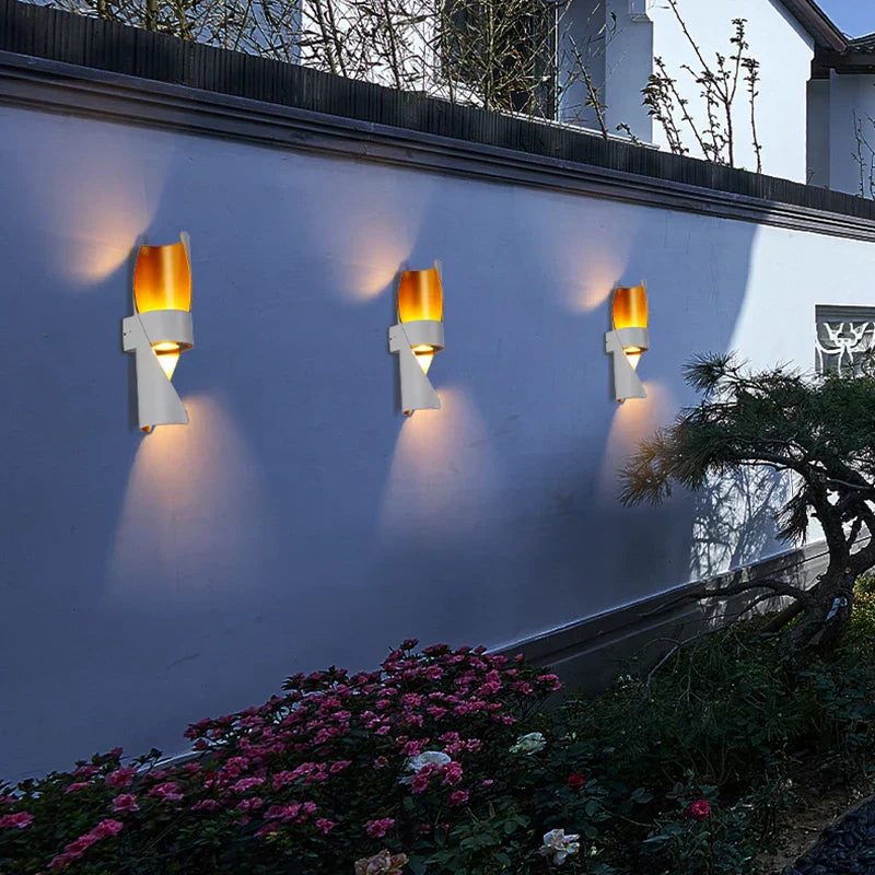 DuskFrame LED Außenwandleuchte mit Up & Down-Effekt