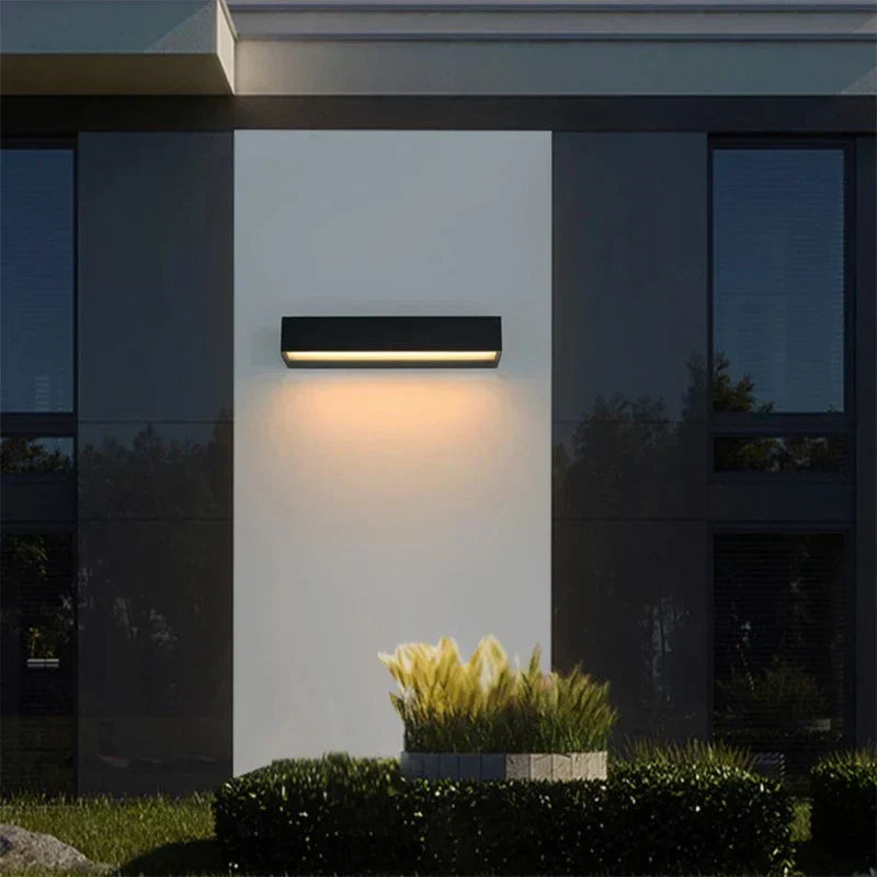 GlowEdge LED Außenwandleuchte mit wählbarer Lichtfarbe – Ansicht 5 von 6