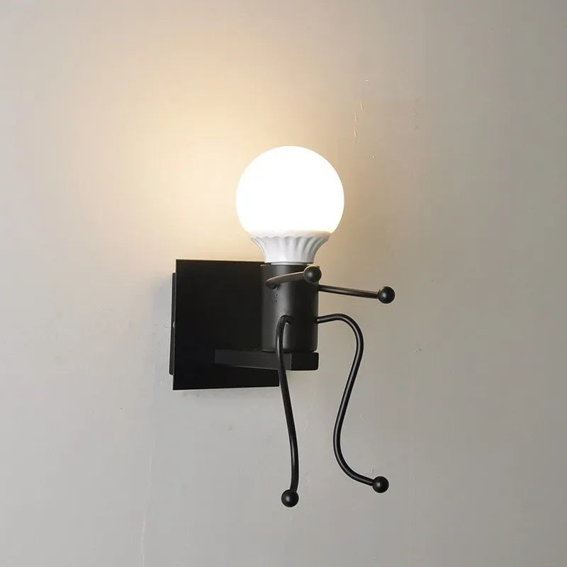 RoboLux LED-Wandleuchte im Roboterdesign aus Metall – Ansicht 14 von 14