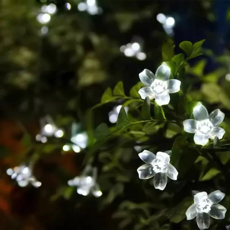 SolarBlüte Solar-Gartenblume mit LED-Lichterkette – Ansicht 2 von 11