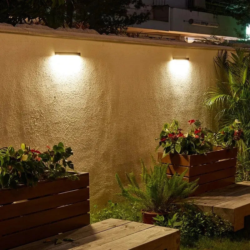 GlowLine Wasserdichte LED-Leuchte für drinnen & draußen – Gartenleuchte