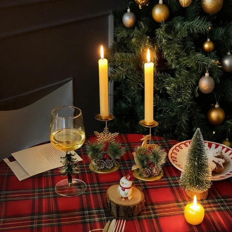 WinterGlanz Festlicher Kerzenhalter aus Metall – LED-Kerzen – Ansicht 12 von 14