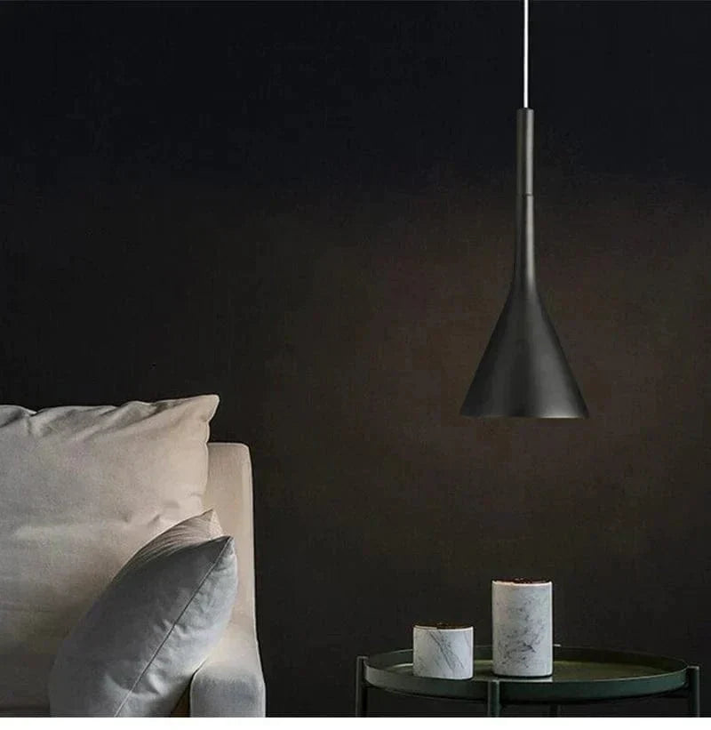 Lumora Minimalistische LED-Pendelleuchte – Ansicht 3 von 9