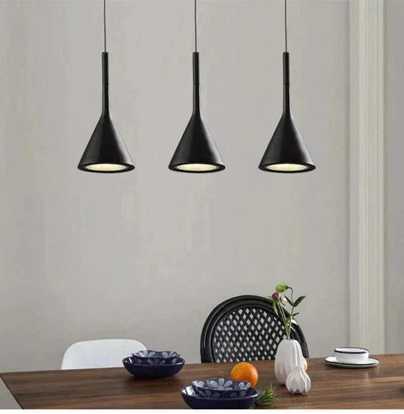 Lumora Minimalistische LED-Pendelleuchte – Ansicht 2 von 9