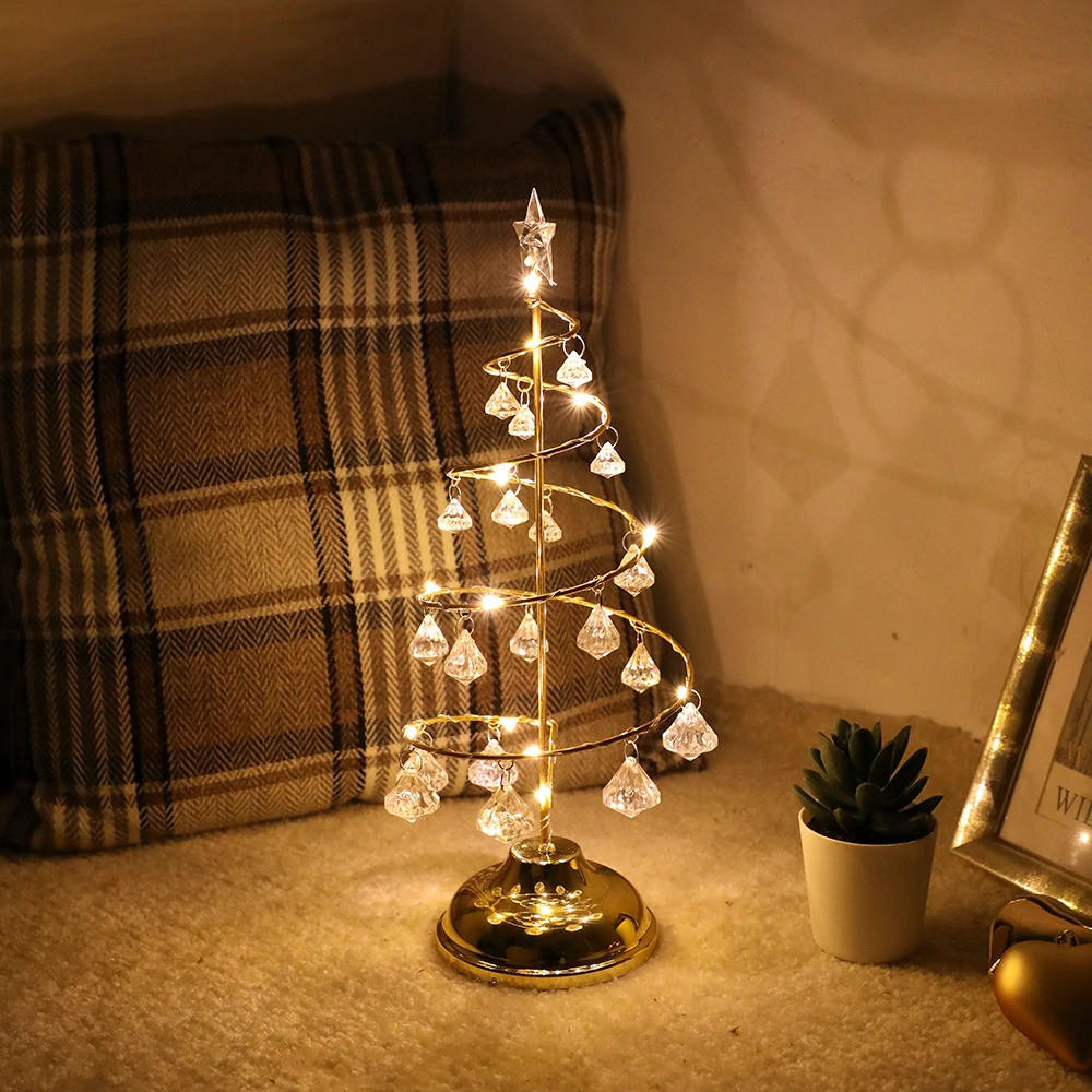 GoldGlow Tree LED-Weihnachtsbaum mit warmweißem Licht in Gold – Weihnachtsbeleuchtung aus Stoff – Ansicht 3 von 10