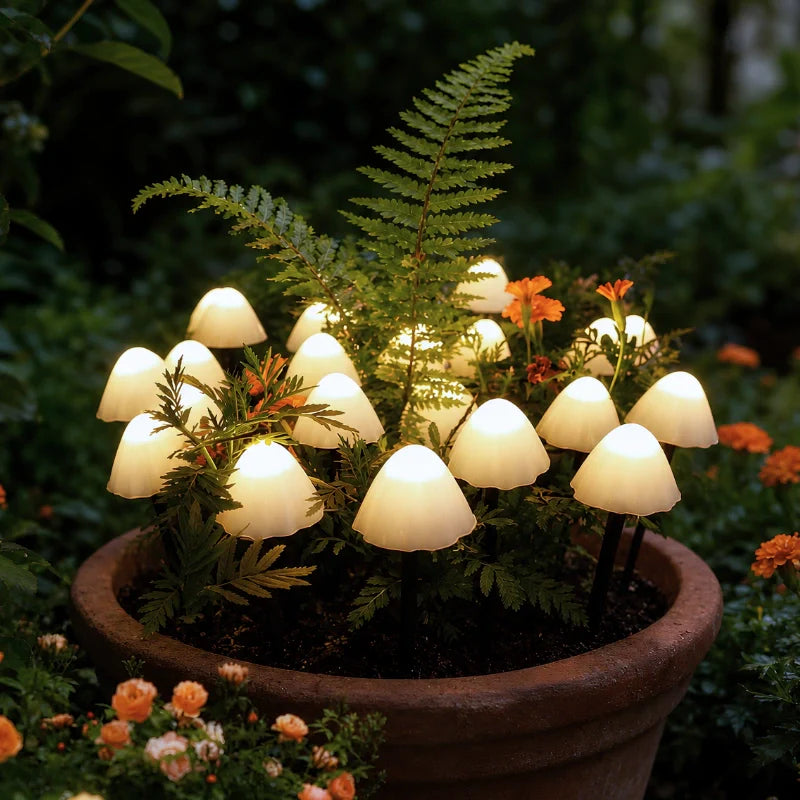 FeenLux Solar-Lichterkette mit Leuchtpilzen, IP65 – Ansicht 2 von 9