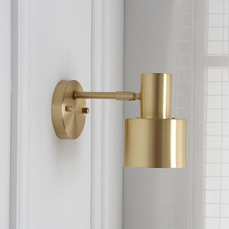 Velora Minimalistische Wandleuchte in Gold aus Eisen – Ansicht 8 von 14