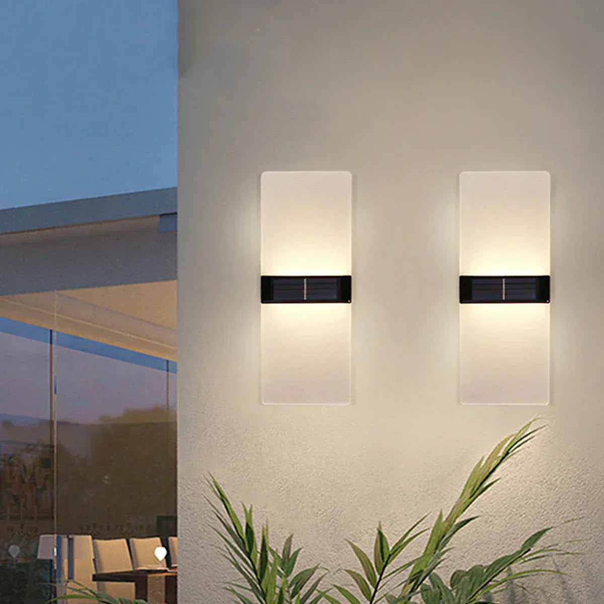 PyraRidge Solar-LED-Wandleuchte für den Außenbereich – Außenwandleuchte – Ansicht 2 von 6