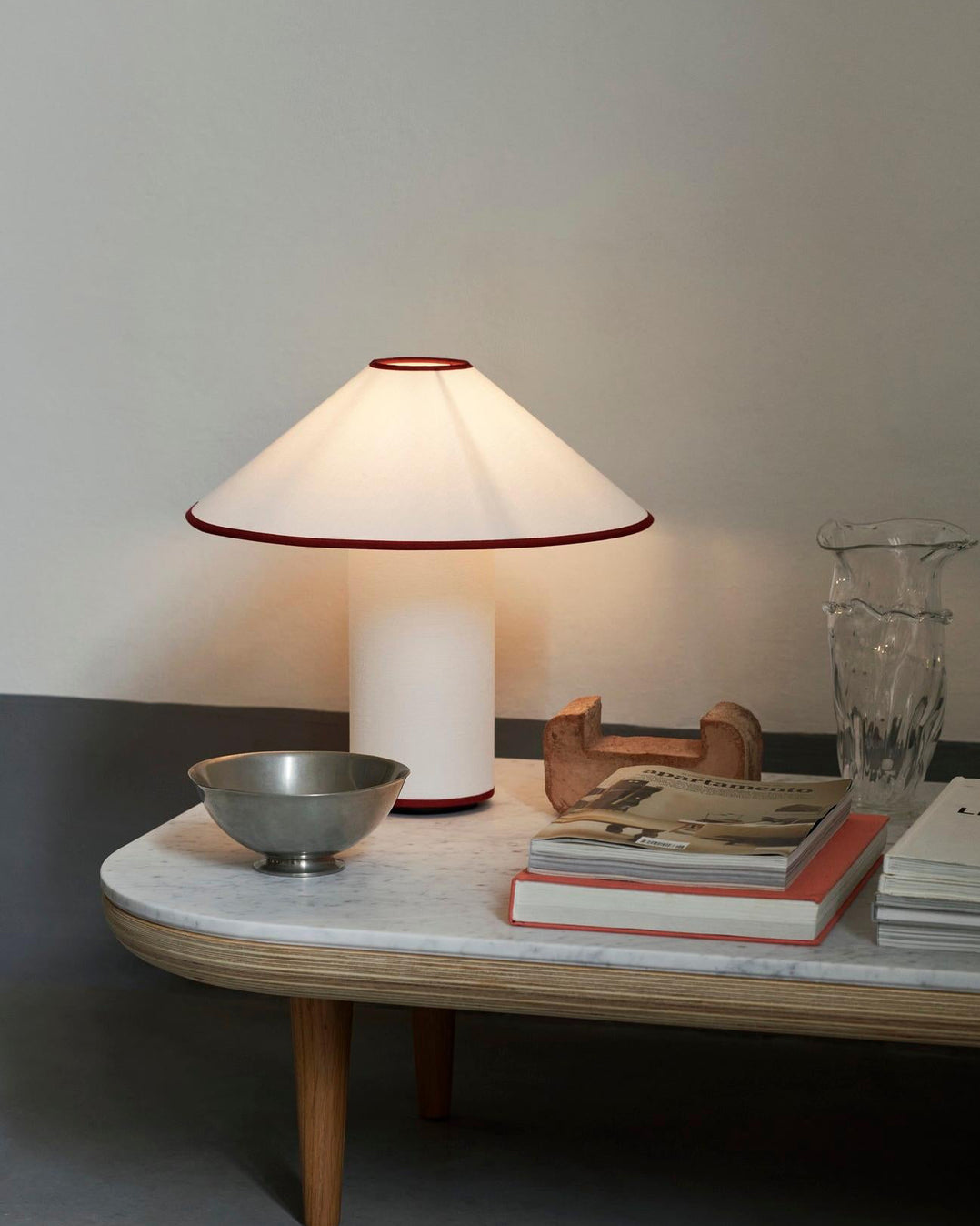 Amara Tischlampe Eleganter Stoffschirm in Beige – Tischleuchte aus Metall – Ansicht 20 von 40