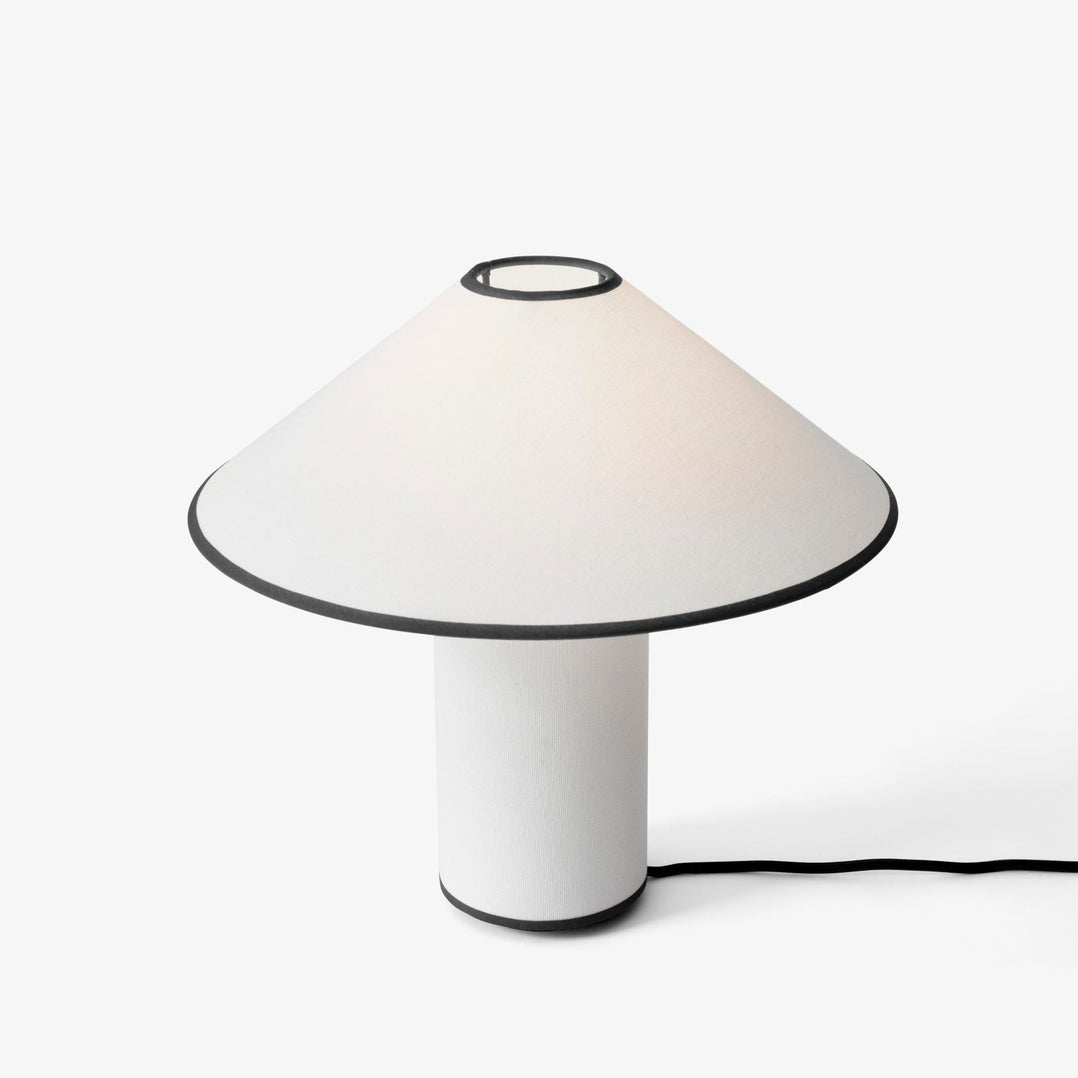 Amara Tischlampe Eleganter Stoffschirm in Beige – Tischleuchte aus Metall – Ansicht 26 von 40