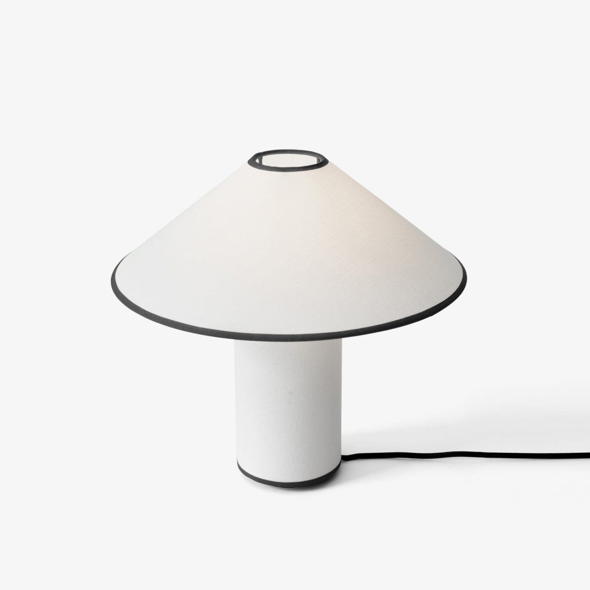 Amara Tischlampe Eleganter Stoffschirm in Beige – Tischleuchte aus Metall – Ansicht 28 von 40