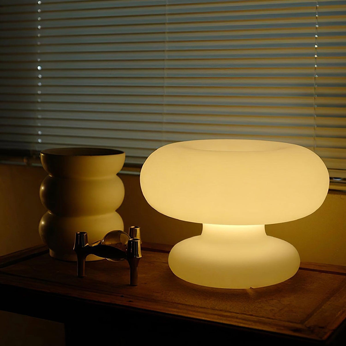 HaloLum Donut-Tischlampe mit warmem Licht – Tischleuchte – Ansicht 5 von 40