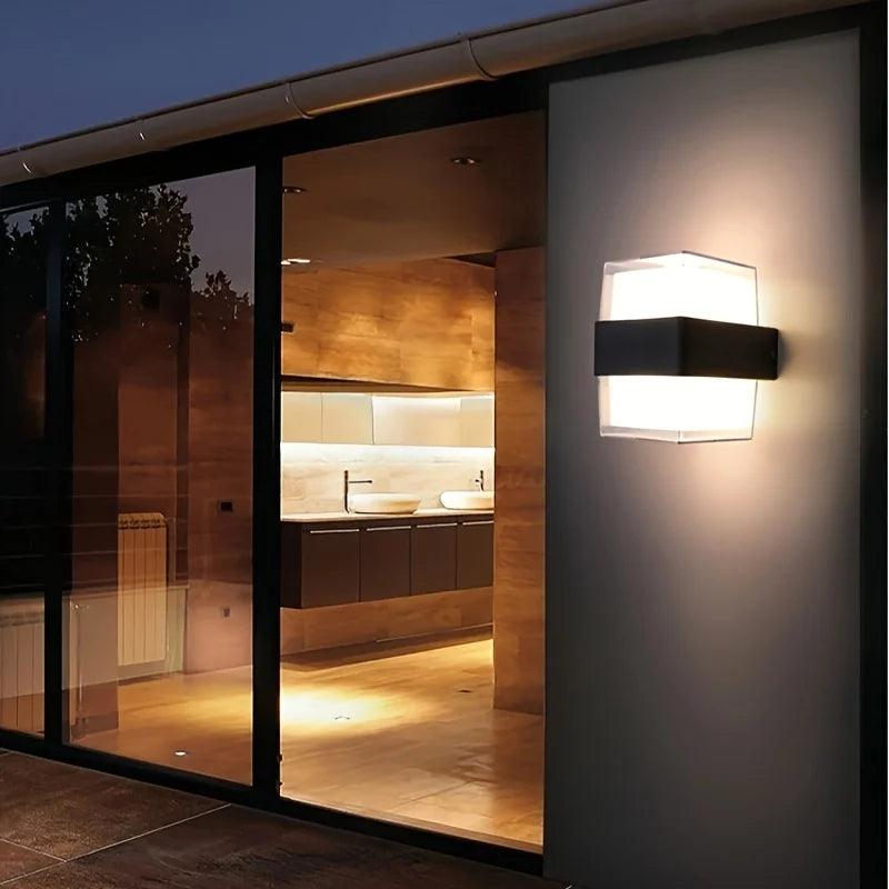 ArcaLuma Wasserdichte LED-Außenwandleuchte – Ansicht 3 von 8