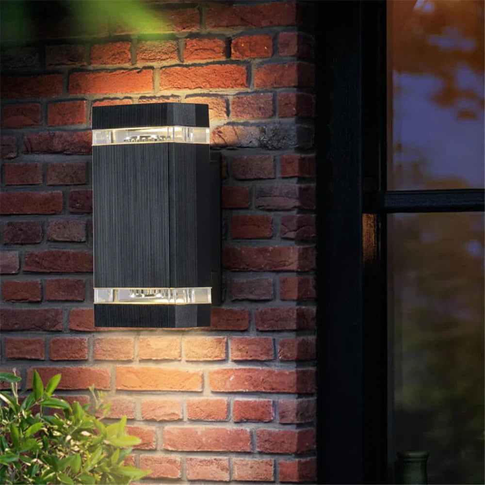StormGuard Wetterfeste LED Wandleuchte für Haus & Garten – Außenwandleuchte – Ansicht 2 von 8