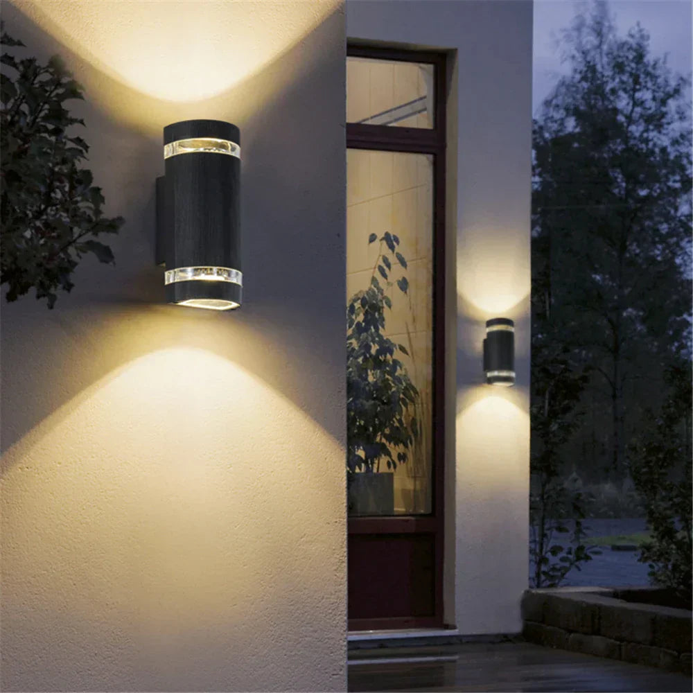 StormGuard Wetterfeste LED Wandleuchte für Haus & Garten – Außenwandleuchte