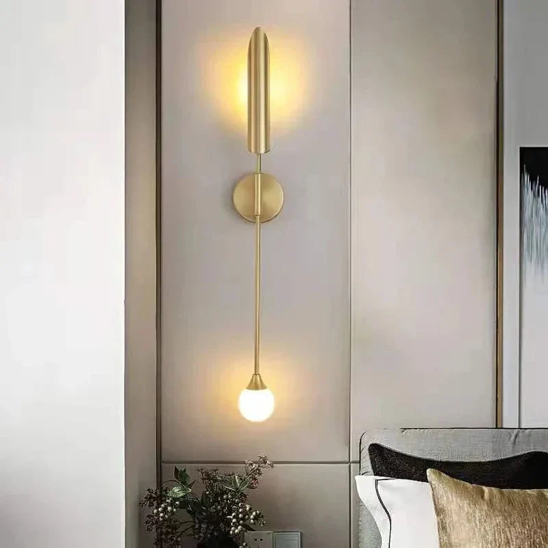 AureoWall Goldene LED-Wandleuchte für Wohnzimmer