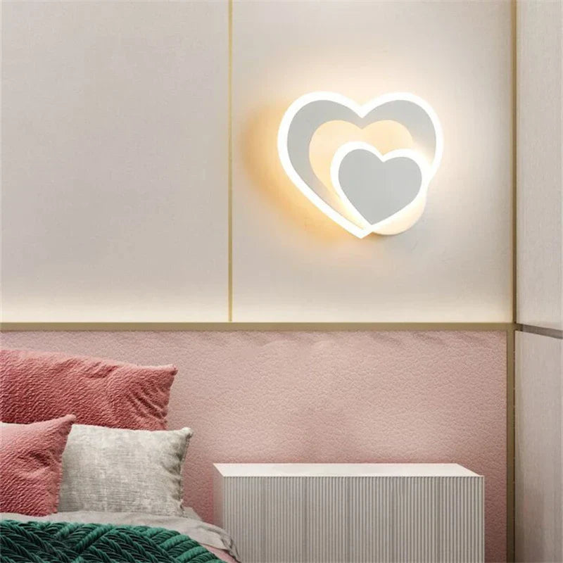 HeartGlow Romantische LED-Wandleuchte in Herzform