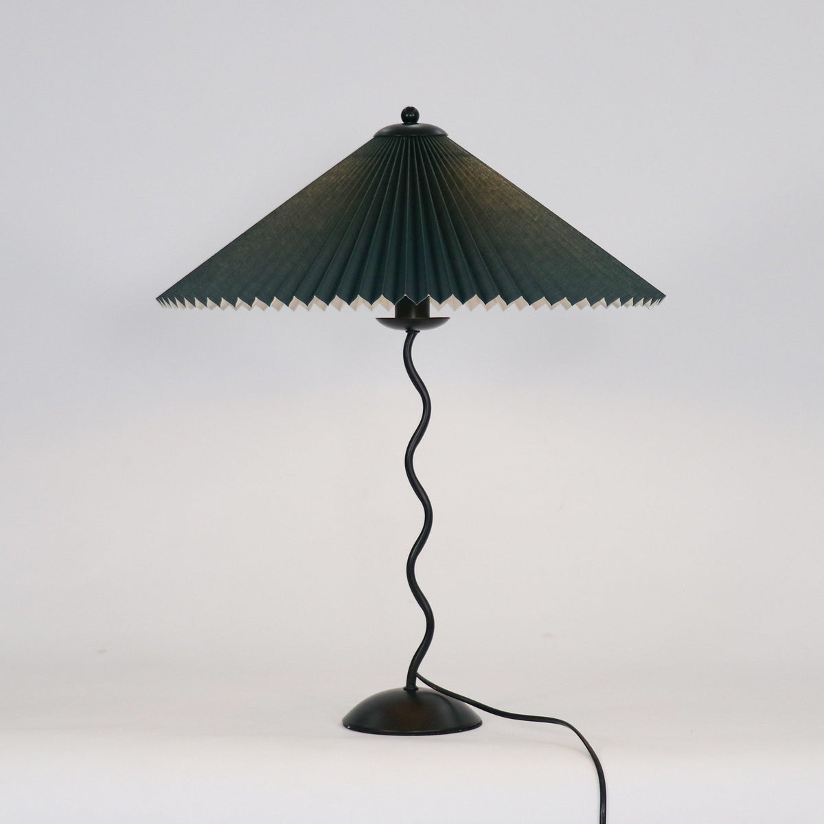 CurveWave Design-Tischlampe mit LED-Wellenform – Tischleuchte – Ansicht 3 von 34