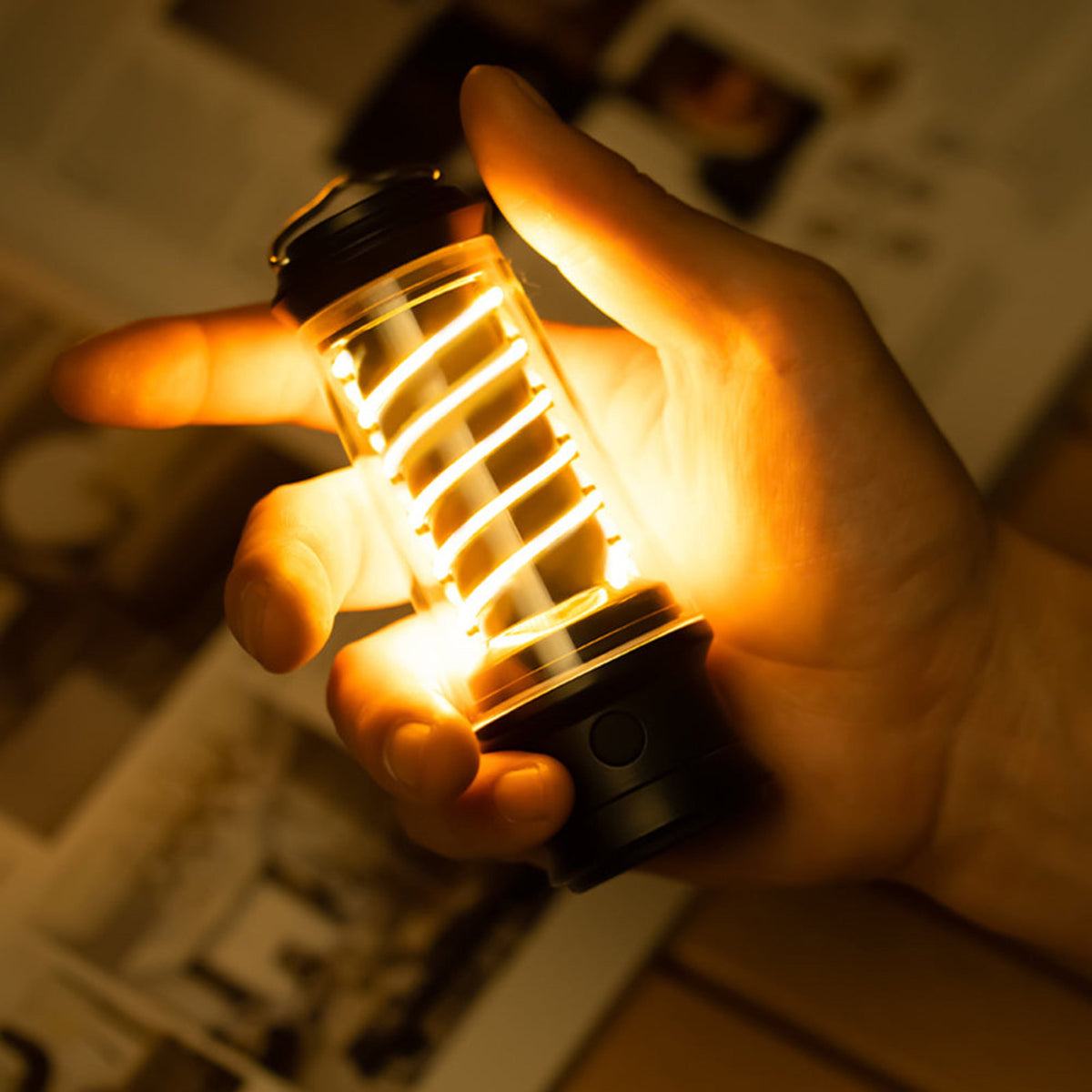 TerraGlow Wiederaufladbare LED-Campinglaterne mit USB-Akku – Gartenleuchte – Ansicht 4 von 7
