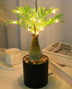 PalmGlow LED Deko-Palme mit warmweißem Licht – Dekoleuchte aus Stoff – Ansicht 2 von 4