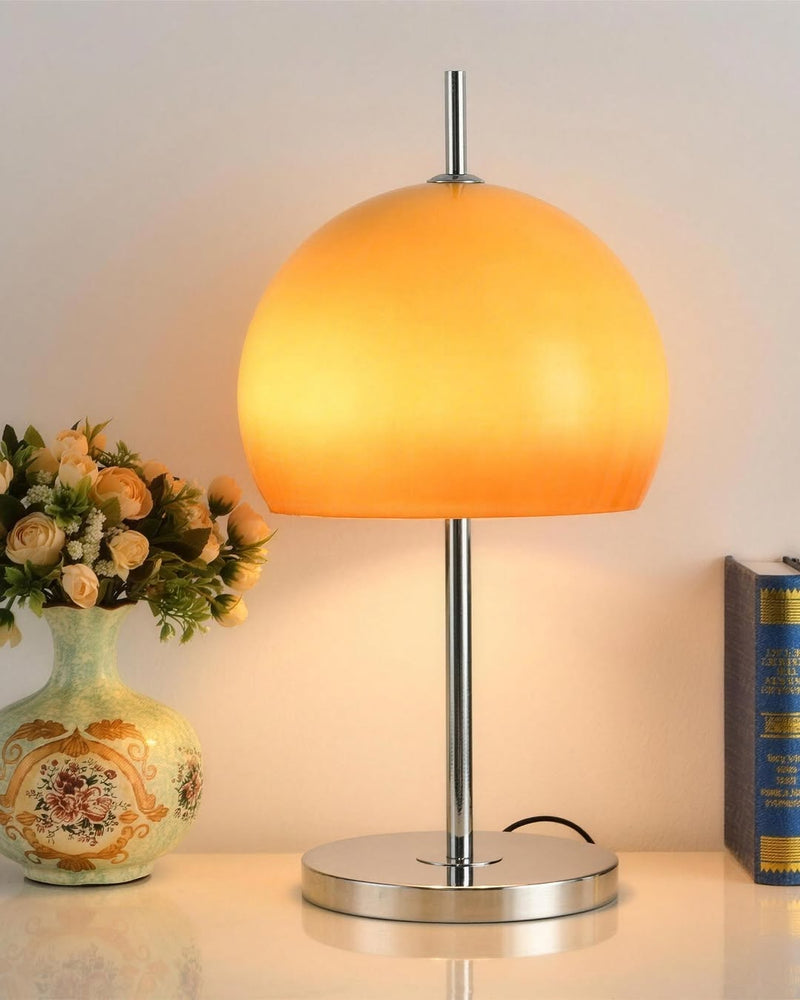 Bauhaus auf dem Nachttisch.lumivarolights.de